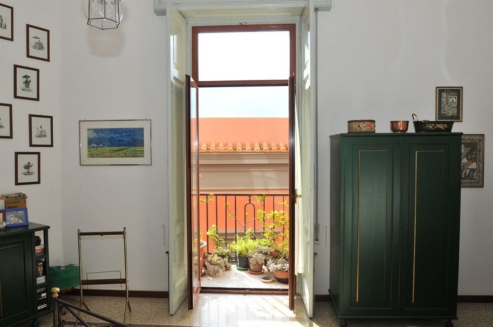 La Concordia Bed & Breakfast Neapel Exteriör bild